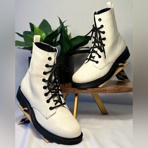 White Lace-Up Combat Boots with Black Accents - Sz 7.5